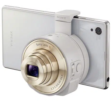 The Sony DSC-QX10 lens-style camera with NFC