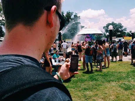 Bonnaroo Festival uses BLE to gain insights into attendee activity