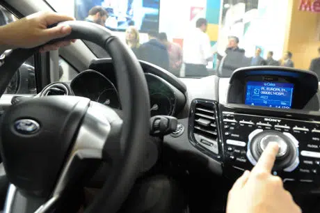 CaixaBank voice controlled app Línea Abierta Basic works with vehicles fitted with Ford SYNC with AppLink