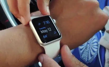 Apple Watch hacked by Gadget Hack team