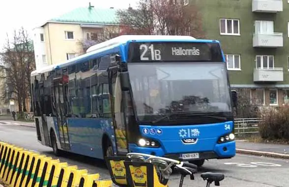 Helsinki Regional Transport bus contactless pilot