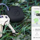 Samsung ultra wideband Smart Tag on a keyring with Galaxy smartphone
