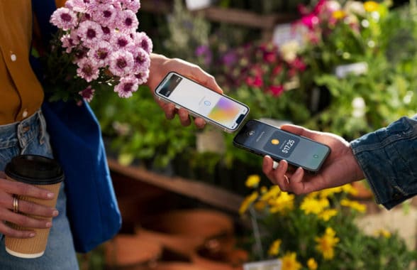 US merchant using Apple iPhone to accept contactless payment 